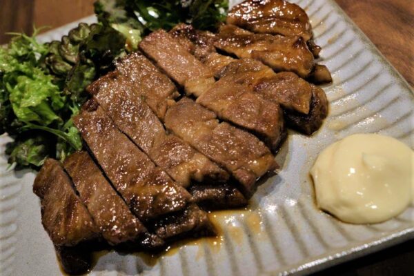 厚切り豚ロースの生姜焼き